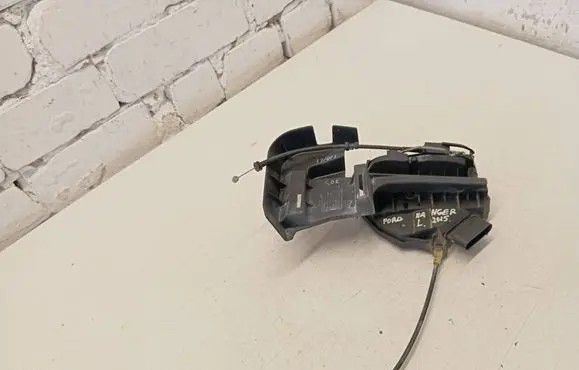 Ford Ranger Front door lock AB39A21813EB AB392121979AB
