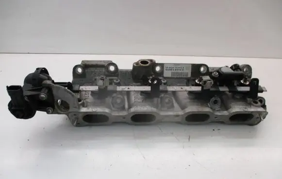 Opel Astra H Intake manifold 24431920 Z16XEP