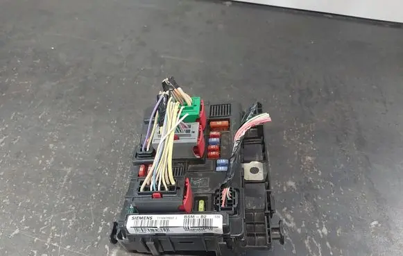 Citroen Berlingo BSM Control unit 9650618580 965061858000 T118470002J