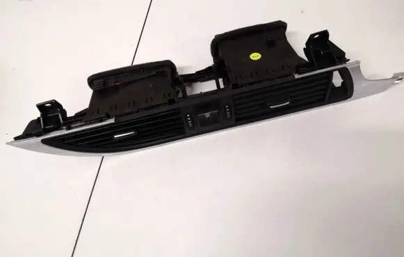 Audi A6 S6 C7 4G Dash center air vent grill 4g2820951