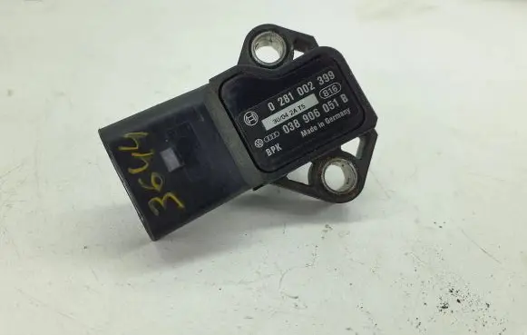 Audi A6 S6 C6 4F Air pressure sensor 038906051B 0281002399