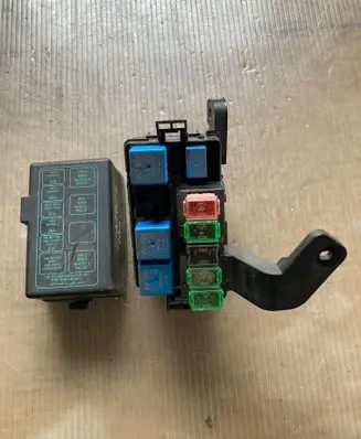 Hyundai Santa Fe Fuse box set 911162B010 N914452B59005 B0330210071