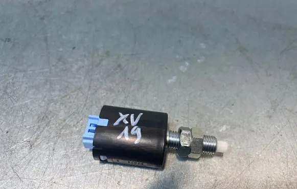 Subaru XV II Brake pedal sensor switch 833G