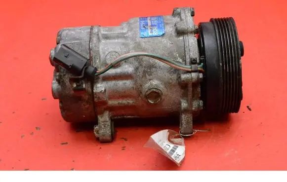 Skoda Octavia Mk1 (1U) Air conditioning (A/C) compressor (pump) 1J0820803K