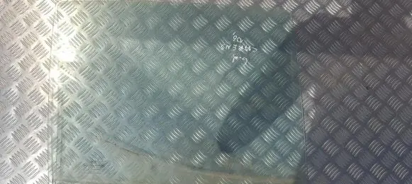 KIA Carens I Rear door window glass
