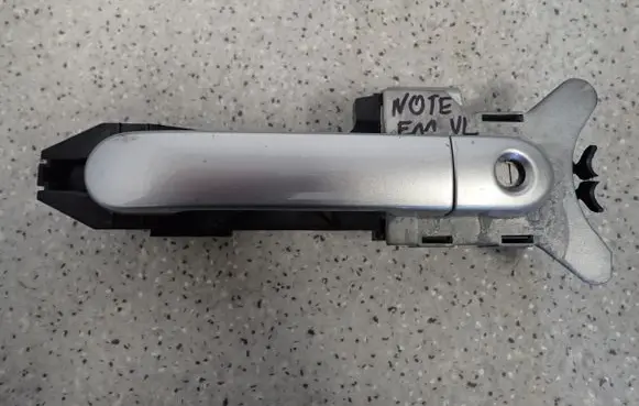 Nissan Note (E11) Sliding door exterior handle 