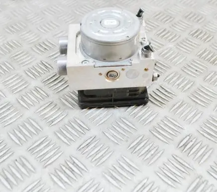 Volkswagen Golf VIII ABS Pump 5WA614517BF 10091803313