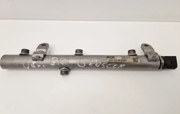 Mercedes-Benz R W251 Fuel main line pipe A64207025 0801300274
