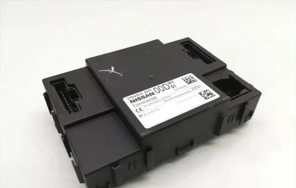 Nissan Qashqai Comfort/convenience module 284B2BR00D 5WK48812 5WK48883