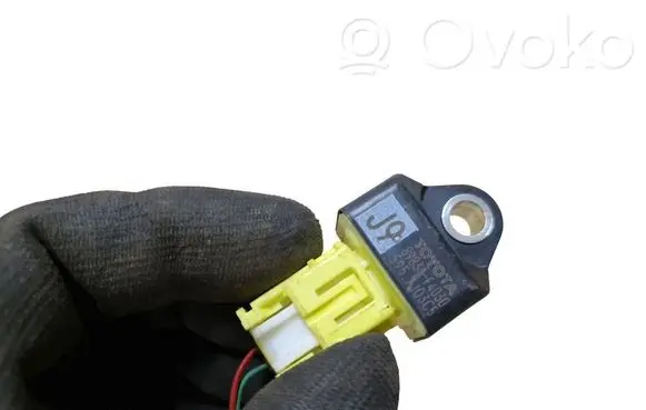 Toyota Yaris Cross Airbag deployment crash/impact sensor 89831F4030 5957JQ3C5