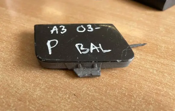 Audi A3 S3 A3 Sportback 8P Front tow hook cap/cover 8P4807241