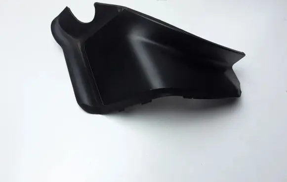Audi Q2 - Rear light trim 81A945253A
