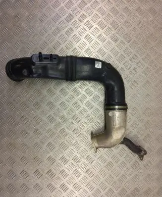 Alfa Romeo Stelvio Air intake hose/pipe 50535223 670051472