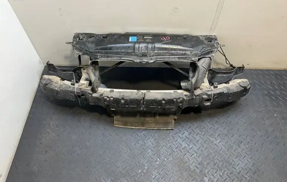BMW 5 E60 E61 Radiator support slam panel 7148585 7905332 7050650
