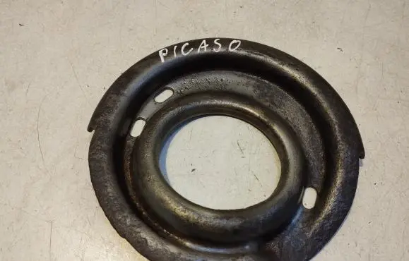 Citroen Xsara Picasso Front coil spring rubber mount 