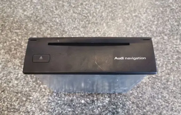Audi A4 S4 B6 8E 8H Navigation unit CD/DVD player 4B0919887E 7612002007