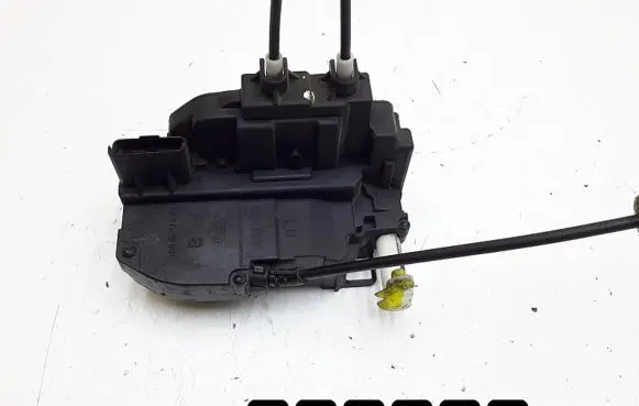 Nissan Quest Front door lock