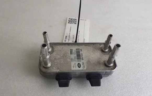 Jaguar E-Pace Fuel cooler (radiator) GJ329N103AA 300261
