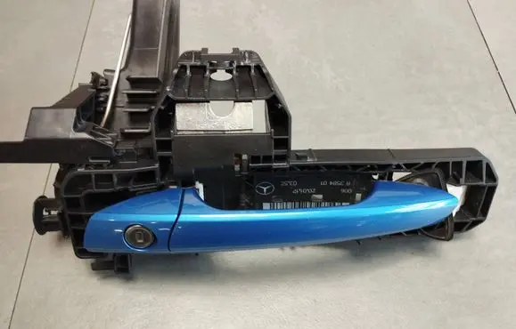 Mercedes-Benz B W246 W242 Front door exterior handle A2047601534