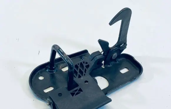 Volkswagen Caddy Engine bonnet/hood lock/latch loop/hook 1T0823480A