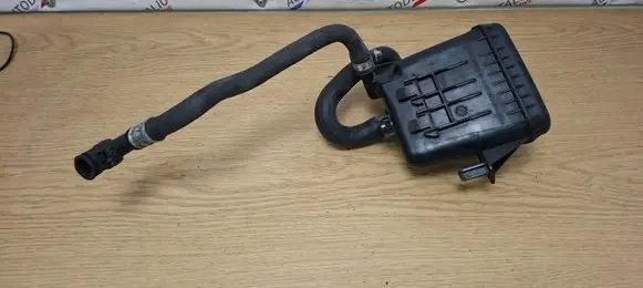 BMW 5 GT F07 Power steering fluid tank/reservoir 6776239 32416776239