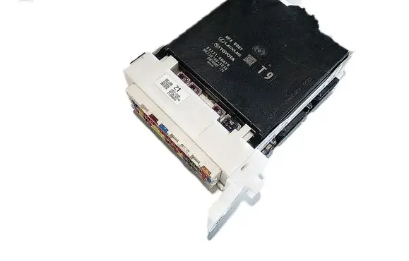 Toyota Yaris Other control units/modules 892210DA70