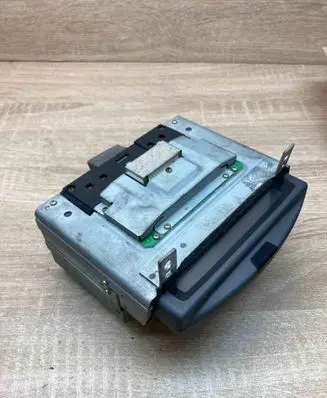 Volvo S80 Screen/display/small screen 8622042 Y2580119A