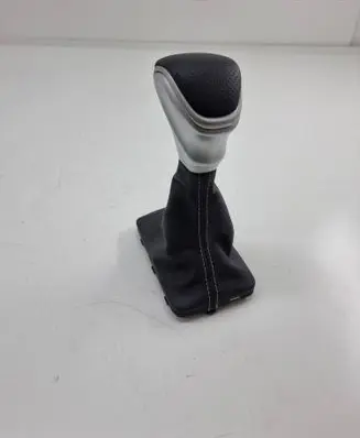 KIA Ceed Gear lever shifter trim leather/knob 