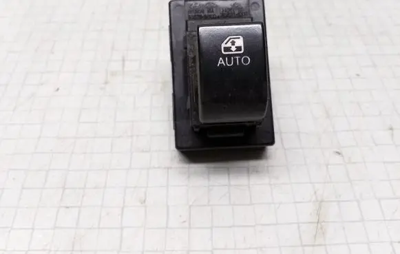 KIA Ceed Electric window control switch 935751H100