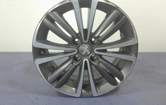 Peugeot 301 R18 alloy rim 9677100677