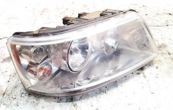 Volkswagen Transporter - Caravelle T5 Headlight/headlamp 4411175r 441-1175r