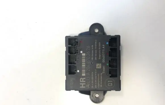 Mercedes-Benz C W204 Door central lock control unit/module A2048702626 A2048202826 A2044421932