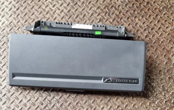 Dodge RAM Glove box lid/cover 