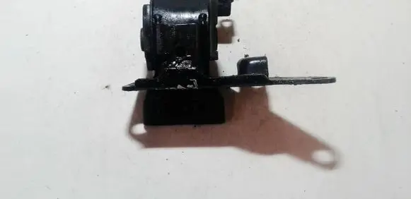 Toyota Corolla E120 E130 Engine mount bracket