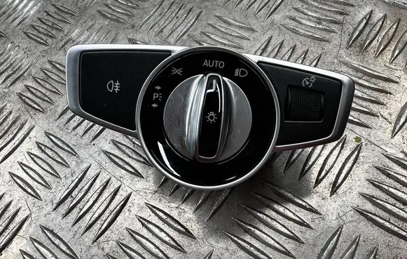 Mercedes-Benz GLC X253 C253 Light switch A2059057007 10128761