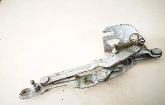 Audi A4 S4 B5 8D Tailgate/trunk/boot hinge 8d5827301c