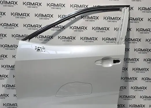 Toyota RAV 4 (XA50) Front door
