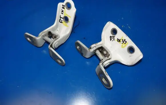 Hyundai ix35 Rear door hinge set 