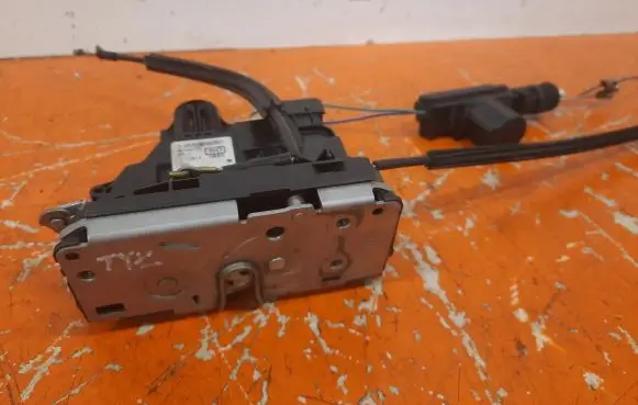 Fiat Fiorino Rear door lock 1355028080