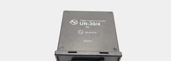 Mercedes-Benz A W169 Tow bar trailer control unit/module UN304 10R035110