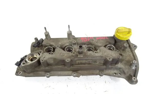 Nissan Qashqai Rocker cam cover 