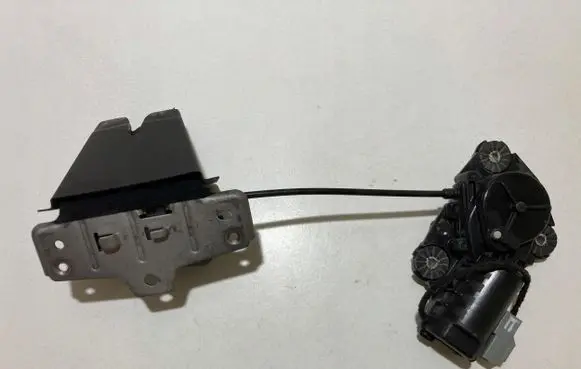 Volvo XC90 Tailgate/trunk/boot lock/catch/latch