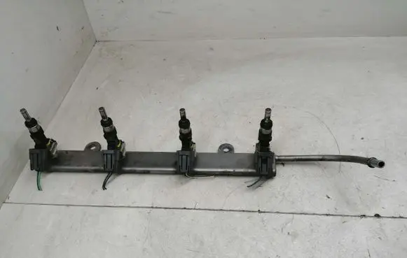 Mitsubishi Outlander Fuel injector 1465A412 EAT328