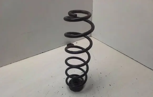 Volkswagen Golf IV Rear coil spring