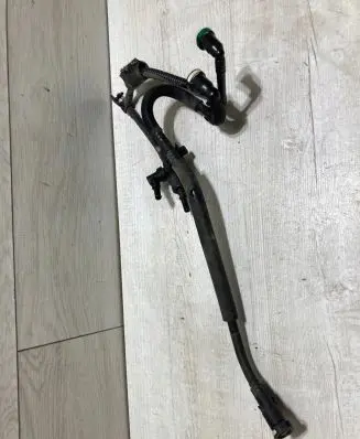 Ford Ecosport Fuel line pipe av6q915q