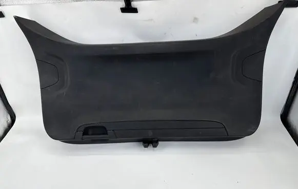 Opel Zafira C Tailgate/boot cover trim set 360583280