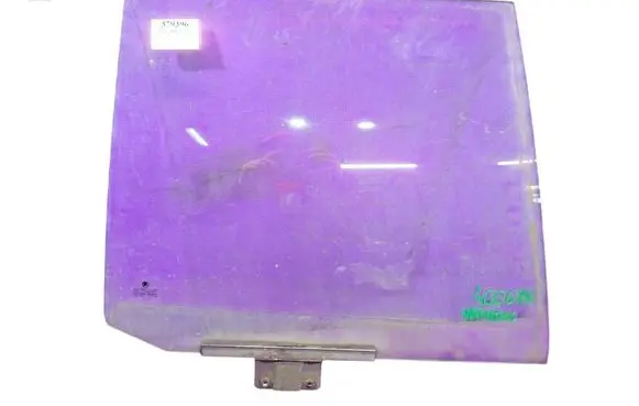 Skoda Felicia II Front door window glass four-door