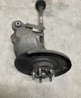 Rear wheel hub spindle/knuckle