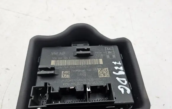 Audi Q3 F3 Door control unit/module 5Q0959595K
