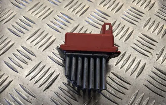 Seat Ibiza II (6k) Heater blower motor/fan resistor 5DS00646701